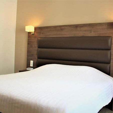 Royal Hotel Angers Bagian luar foto