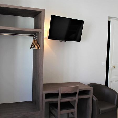Royal Hotel Angers Bagian luar foto