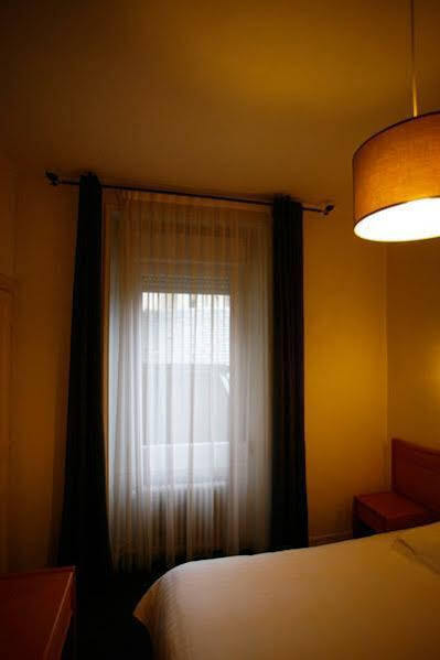 Royal Hotel Angers Bagian luar foto