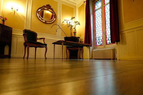 Royal Hotel Angers Bagian luar foto